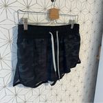 Vuori  Clementine Camo Short Photo 1