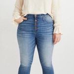 Madewell Cali Demi-Boot Jeans Button-Front Edition Photo 0