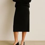 Vince Black Ribbed Knit Pencil Skirt With Back Slit Classic Minimalist Small Photo 3