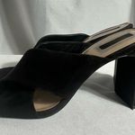 Forever 21 Black Women's Size 8.5 Slides Sandals 4” Heel Preloved Faux Suede Photo 4