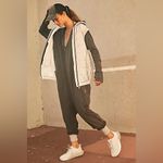 NWT FREE PEOPLE Movement Hot Shot Long Photo 1