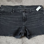 Old Navy  Black Mid Rise Denim Boyfriend Shorts SIZE 14 Photo 0