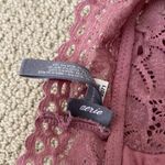 Aerie Pink Bralette Size Small Lacy Light Support Unpadded Racerback Pink S EUC Photo 4