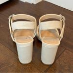 🛍️ D Heart Cream Open Toe Criss Cross Ankle Strap Suede Like Block Heel 6 NWOT Photo 4