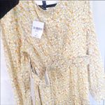 Forever 21 ✨F21 Floral Yellow Belted Dress✨ Photo 5