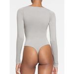 SKIMS ESSENTIAL LONG SLEEVE SCOOP NECK BODYSUIT Light Grey S/M Photo 2