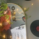 Red Distressed Sweater Size L Photo 1