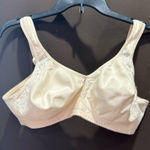 Playtex  18 Hour Ultimate Lift & Support Bra - Beige, 4395, Size 40B, Brand New Photo 0