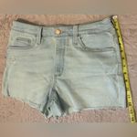 Universal Threads High Rise Midi Shorts size 8R Universal Thread Photo 1