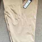 Oner Active EFFORTLESS SEAMLESS LEGGINGS Color: Dune Brown Photo 7