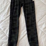 Vuori Daily Yoga Leggings Photo 1