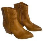 Dolce Vita Kirby Ankle Boots Women Size 7 Tan Perforated Western Heel Zip Brown Photo 0