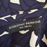 Dorothy Perkins  Blue and White Leaf Patterned Casual Dress Photo 3