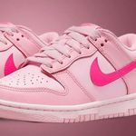 Nike Dunk Low Triple Pink Photo 1