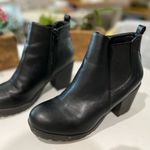 Top Moda  Bianca Black Lug Ankle Booties Sz 8.5 Photo 6