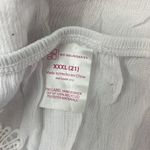 No Boundaries  White Lace Trim Sleeveless Halter Top XXXL Photo 3