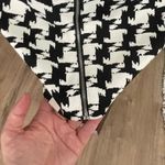 EXPRESS  Size 8 Black White Bodycon Back Zipper Graphic Bold Photo 5