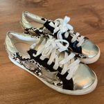 Nature Breeze Women's Size 6 Natural Breeze Lace Up Sneakers Shoes Faux Snakeskin Gold Star Photo 0