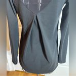 The North Face Flashdry Mesh Top Long Sleeve Draped Detail Split Back sz Medium Photo 2