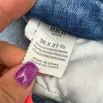 BKE Buckle Payton Universal Fit Mid Rise Boot Cut Frayed Knee Blue Jeans 30R Photo 3