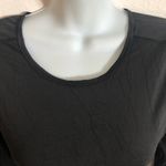 Athleta Fitted LS Black Scoop Neck Yoga Fitness Top Sz. M Thumb Holes Running Photo 3