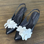 Anne Klein  Ice Kitten Heel Size 7 Sling Back Black White Flowers Pump Photo 0