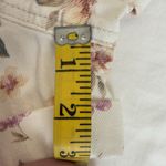 American Eagle  Women’s High-Waisted Floral Denim Shorts Size 6 Photo 9