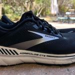 Brooks Black and White Adrenaline GTS 22 Athletic Shoes - Size 11.5 Photo 3