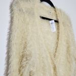 Windsor Uniq Fuzzy Cream Cropped Cardigan NWT Size Small/Medium Fuzzy Cardigan Photo 4
