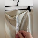 Lululemon Light Utilitech Cargo Pocket High Rise Pant 30 Natural Ivory Photo 3