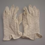 Vintage Ivory White Lace Sheer Short Stretch Gloves Romantic Feminine Cottage Photo 0