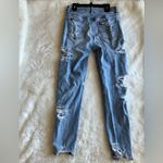 American Eagle Ripped Mom Jeans Size 2 REG Photo 1