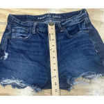 American Eagle TOMGIRL Denim Short Women’s Size 4 Raw Hem Distressed Photo 11