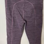 Athleta Women’s Salutation Stash Pocket Capri Crops Leggings Small Photo 4