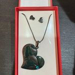 Elegant Green Heart Necklace and Earring Set Photo 0