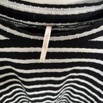 Free People  Babydoll Shirt. Size Large. Photo 2