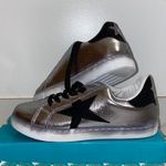 NIB Anna Gray/Black Star Cutout Sneakers 8 Gray Photo 2