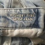 American Eagle  Highest Waist Mom Jean in blue Heaven Size 4 Photo 14