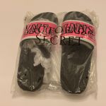 Victoria's Secret Victoria’s Secret Pink Logo Slides. Photo 10