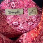 Wrangler Pink/ Red Floral Western Shirt Photo 3