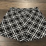 Escapada Evereve  Flowy Elastic Waist Shorts Sz M Photo 3