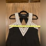 THEME Black V Photo 5