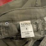 Nicole Miller *LIKE NEW *  Soho Ankle jeans size 4 Photo 2