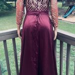 Dubai Collection Gorgeous Burgundy drop shoulder wedding party prom dress Photo 5