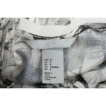 H&M ladies  top size 4 with no stains Photo 2