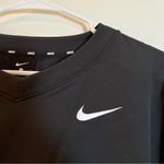 Nike Swoosh Softball Women Small Long-Sleeve Fleece Lined Pullover Warm Black Photo 1
