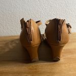 Covington Women’s  brown Tan wedge sandals Size 6.5W Casual Summer Photo 3