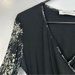 Anne Fontaine Black V Photo 5