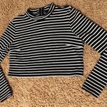 Forever 21 Long Sleeve Black And White Striped Cropped Shirt Photo 1