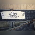 Hollister  Woman’s Classic Blue Curvy Ultra High-Rise Dad Jeans 👖 Photo 7